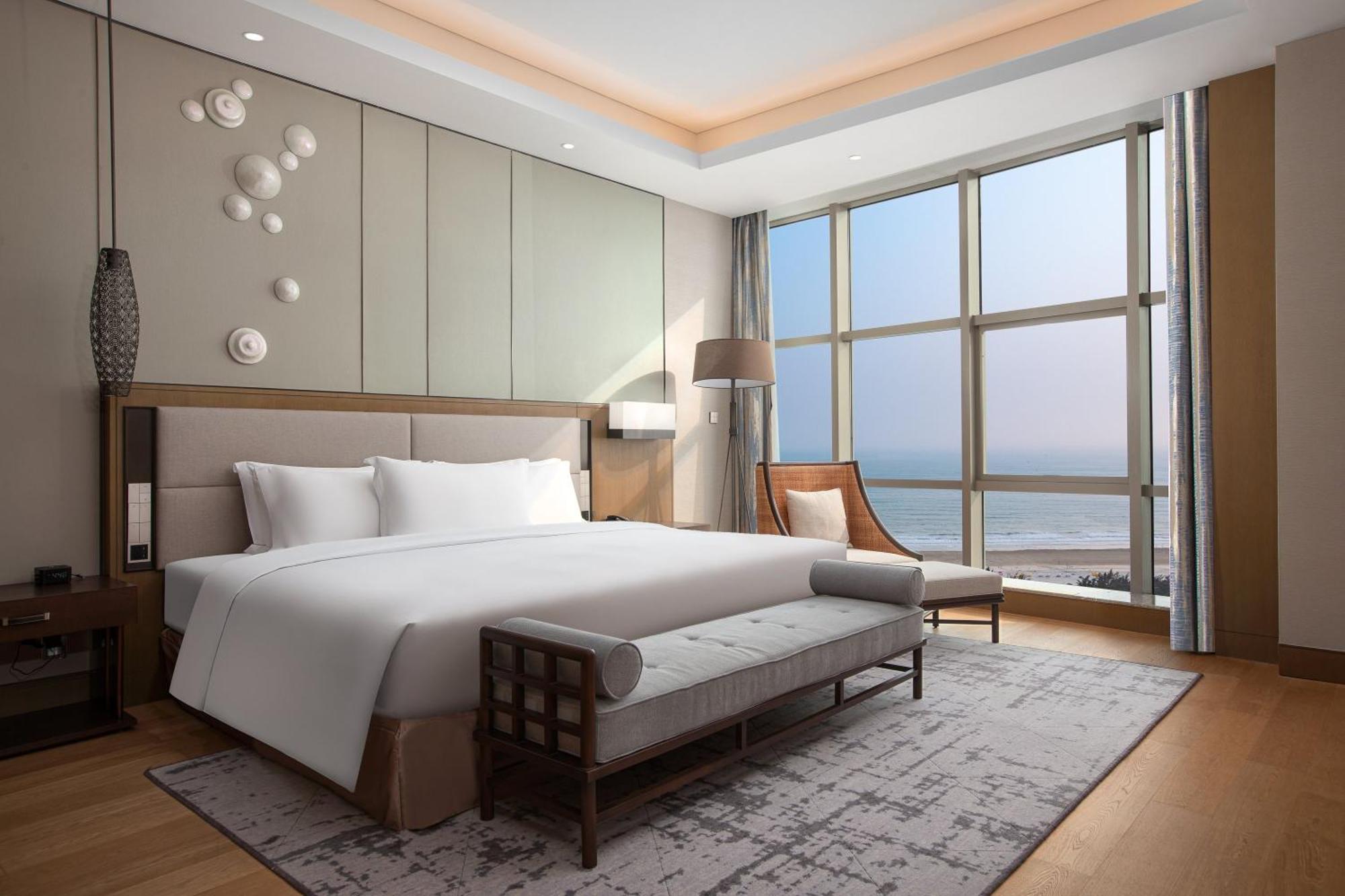 Crowne Plaza Beihai Silver Beach, an IHG Hotel Exterior foto