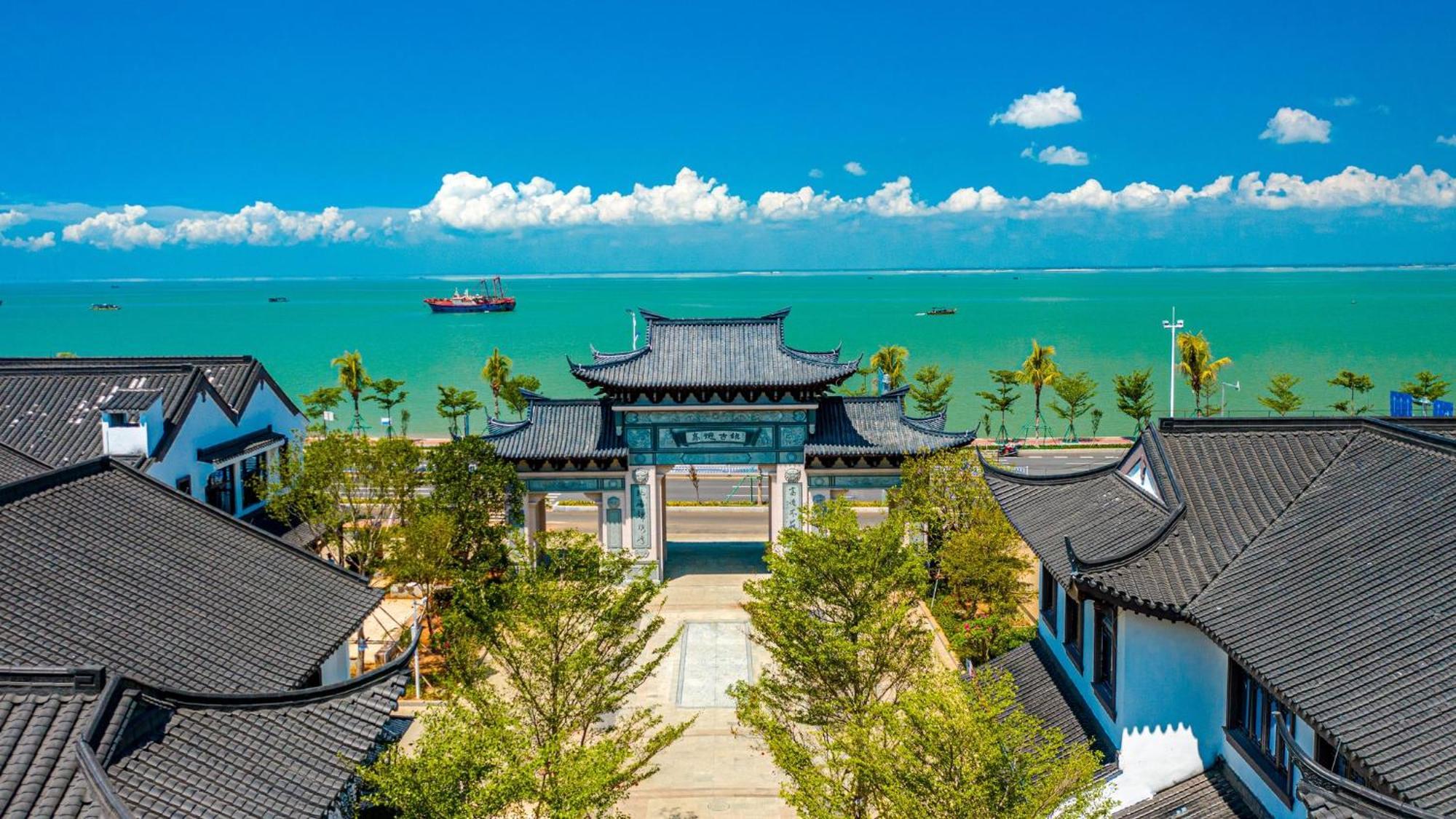 Crowne Plaza Beihai Silver Beach, an IHG Hotel Exterior foto