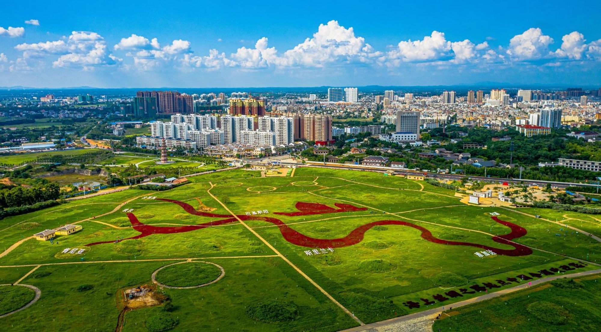 Crowne Plaza Beihai Silver Beach, an IHG Hotel Exterior foto