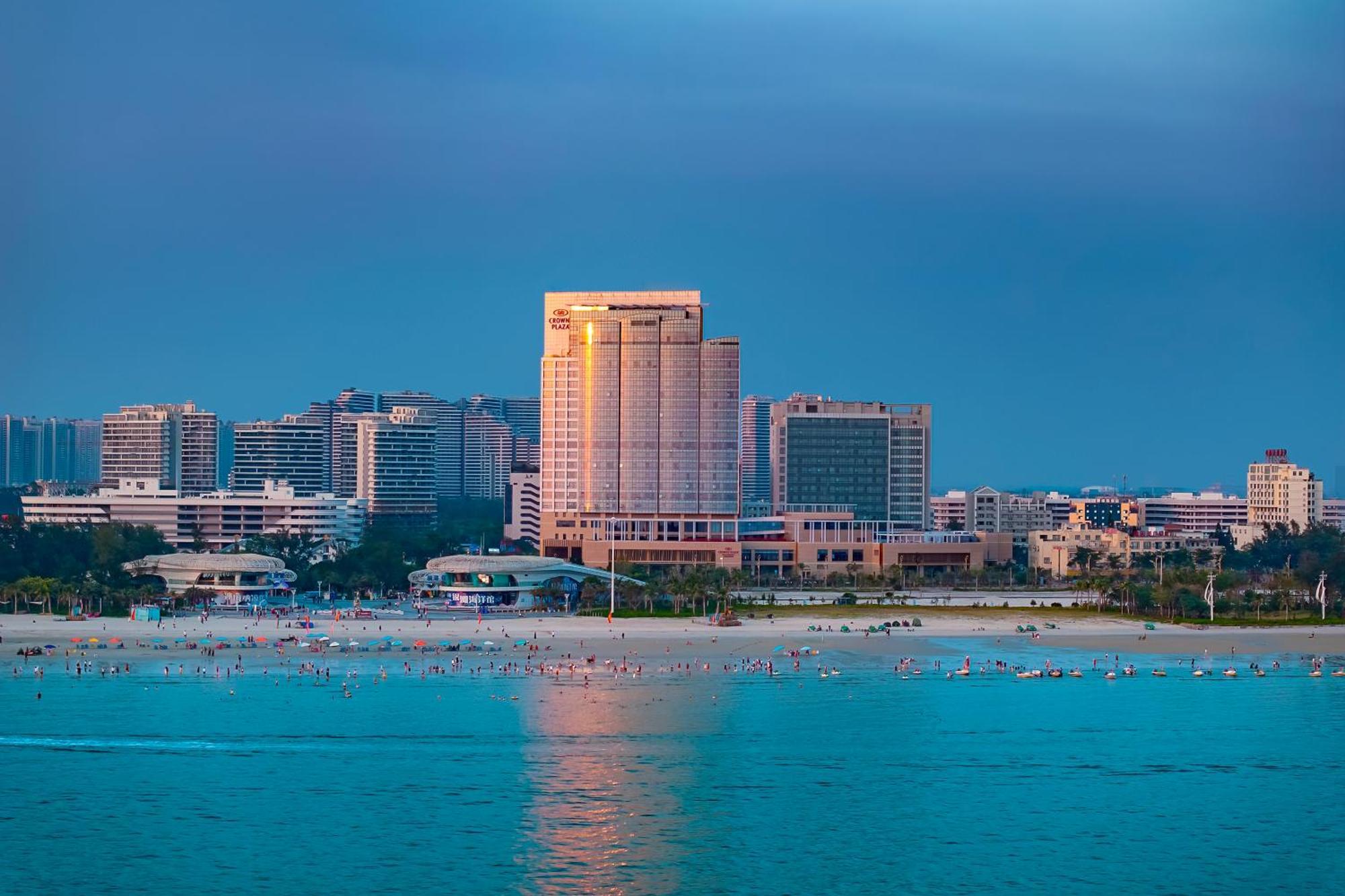 Crowne Plaza Beihai Silver Beach, an IHG Hotel Exterior foto